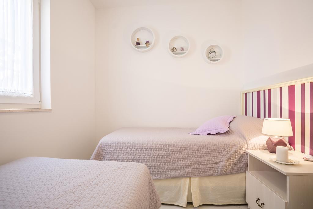 Apartments Oleandar 罗戈兹尼察 客房 照片